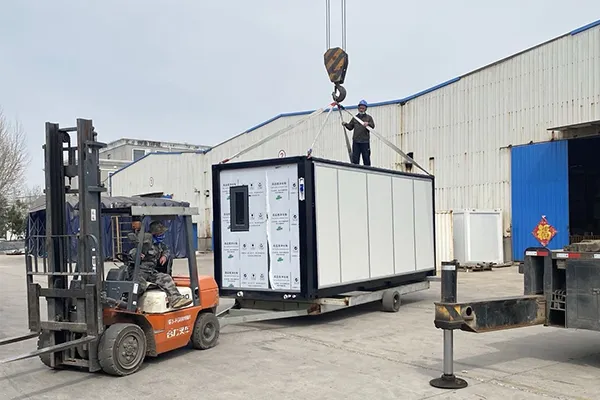 Extensible container house